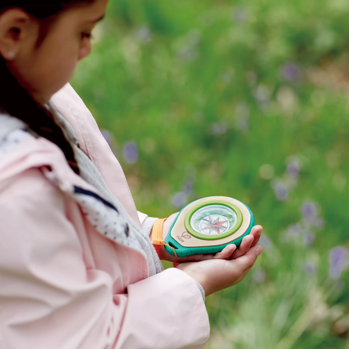 mes-courses-en-vrac-boussole-mousqueton-enfant-bambou-hape image 3