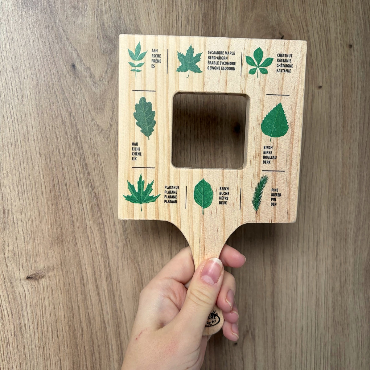 esschert-design-cadre-d-exploration-feuilles-jeu-nature-enfant image 3