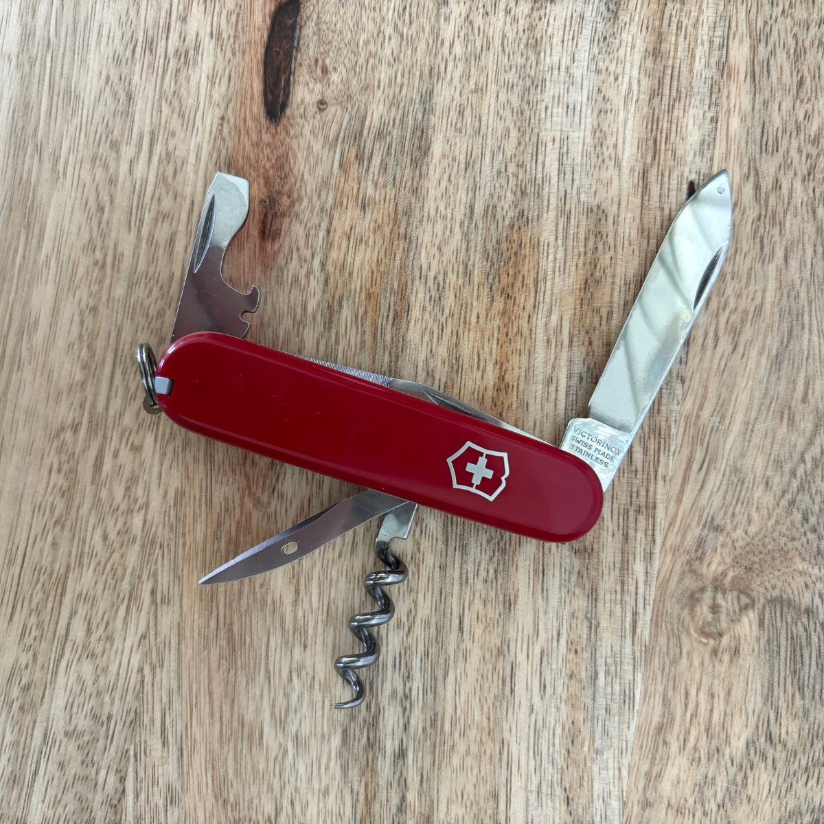 victorinox-sportsman-couteau-suisse-13-fonctions-84-mm image 1