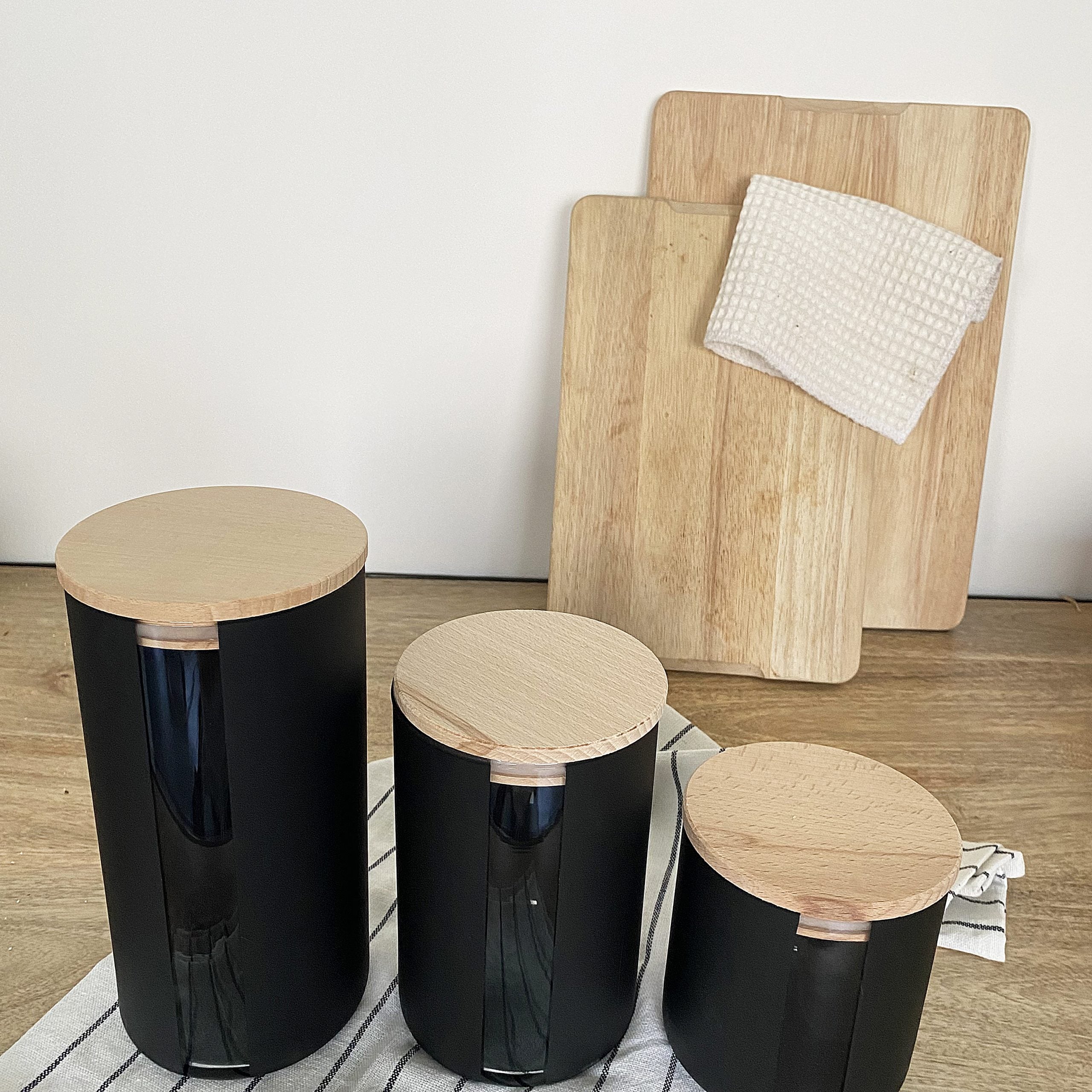 bocal-verre-noir-bouchon-h-tre-herm-tique-1000-ml image 2