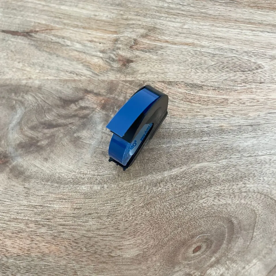 dymo-recharge-ruban-bleu-9-mm-tiqueteuse-omega image 1