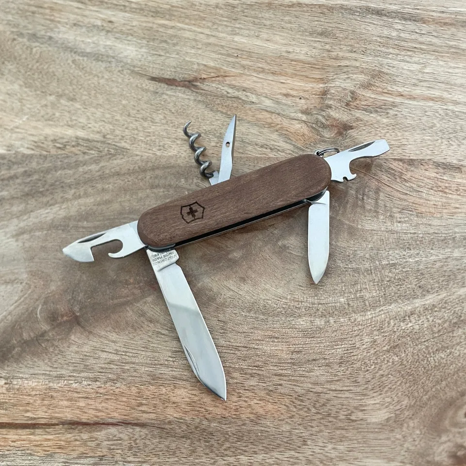 victorinox-spartan-wood-couteau-suisse-bois-91-mm image 1