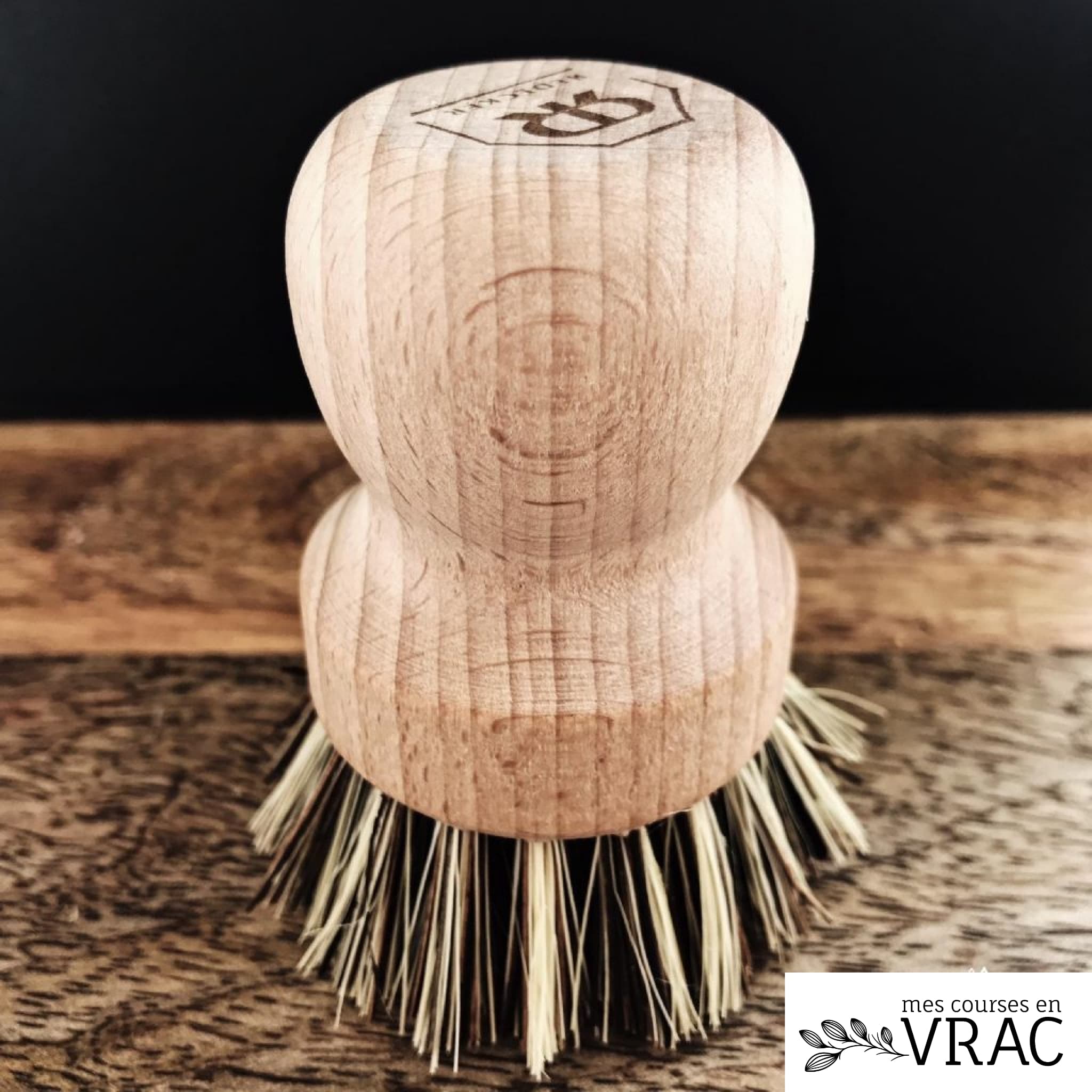 redecker-brosse-casserole-fibre-v-g-tale-bois-de-h-tre-8-cm image 1