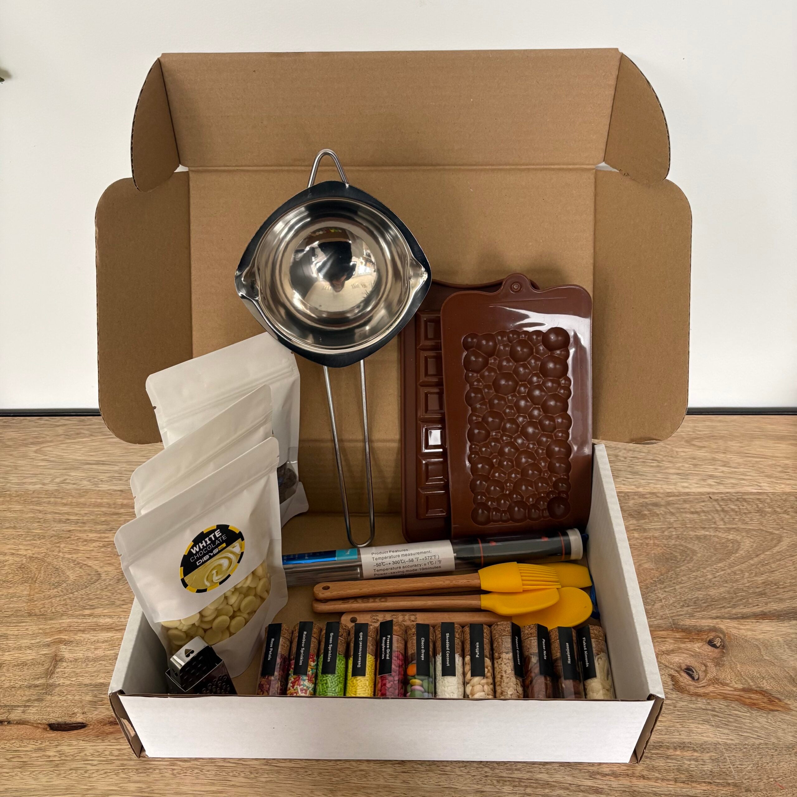 dibys-coffret-diy-tablettes-3-chocolats-toppings image 1