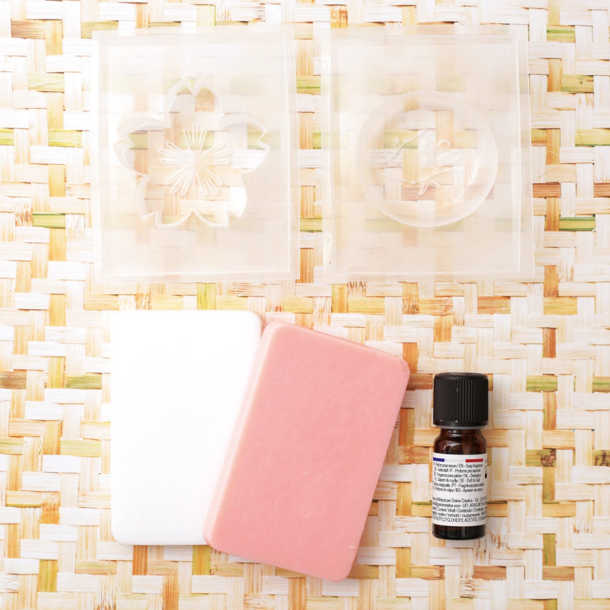 graine-cr-ative-kit-4-savons-fleur-de-cerisier-diy image 2