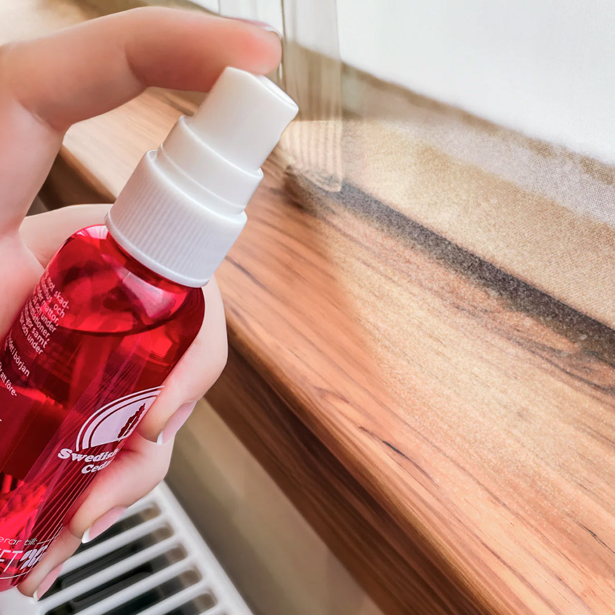 huile-de-c-dre-rouge-spray-anti-mites-naturel image 2