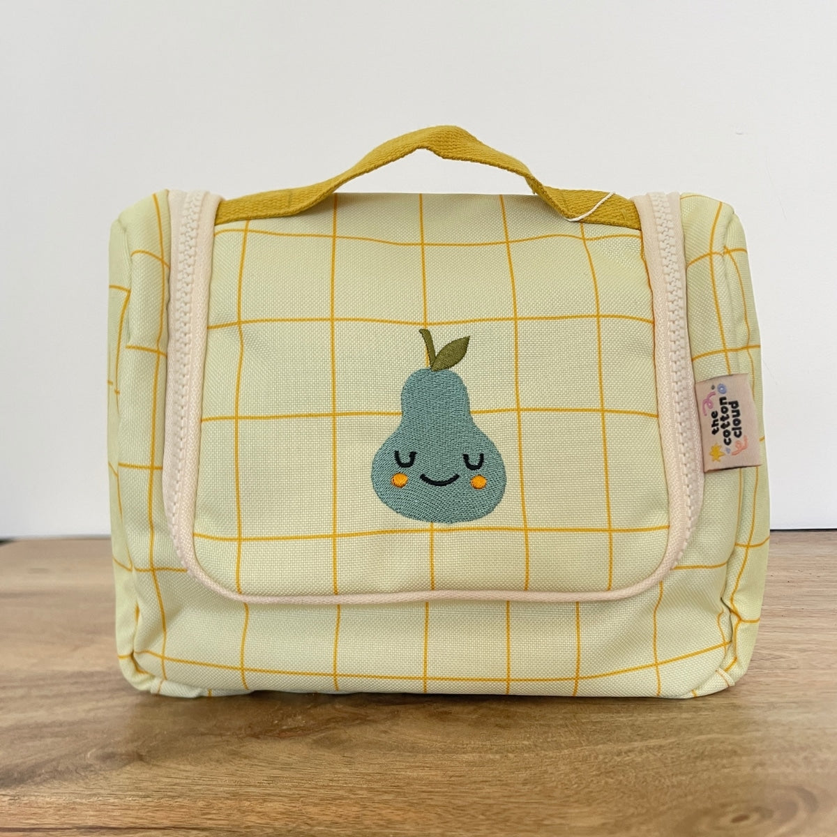 the-cotton-cloud-pedro-la-poire-trousse-toilette-enfant image 4