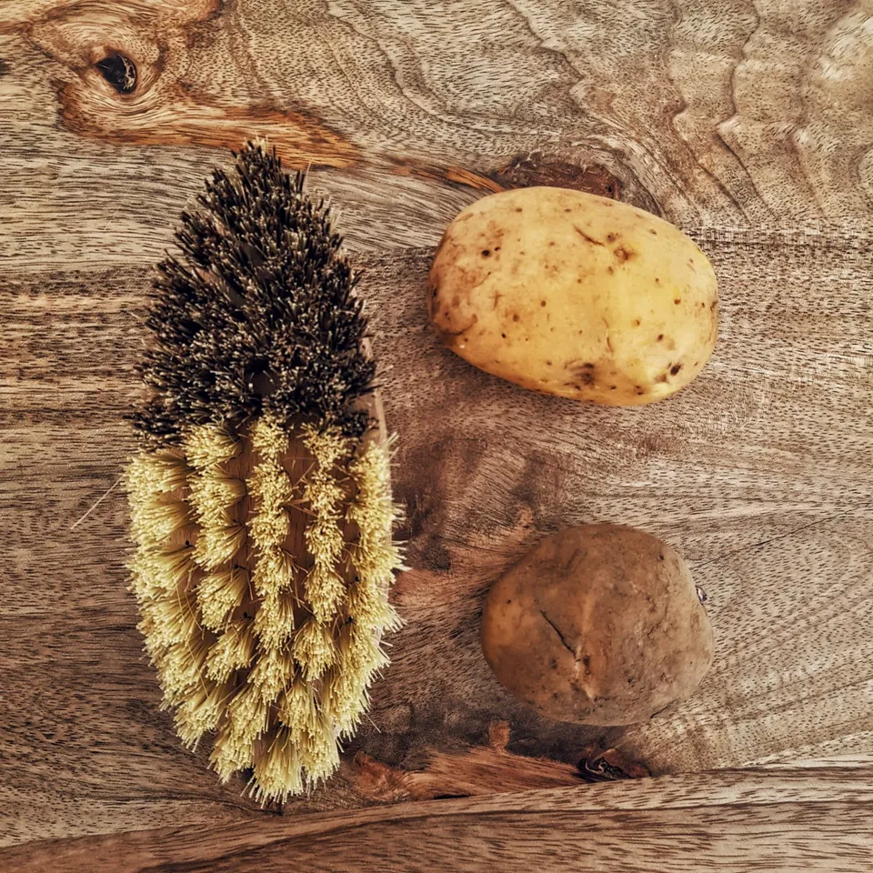 brosse-l-gumes-bois-h-tre-brosse-fruits-12-cm image 1