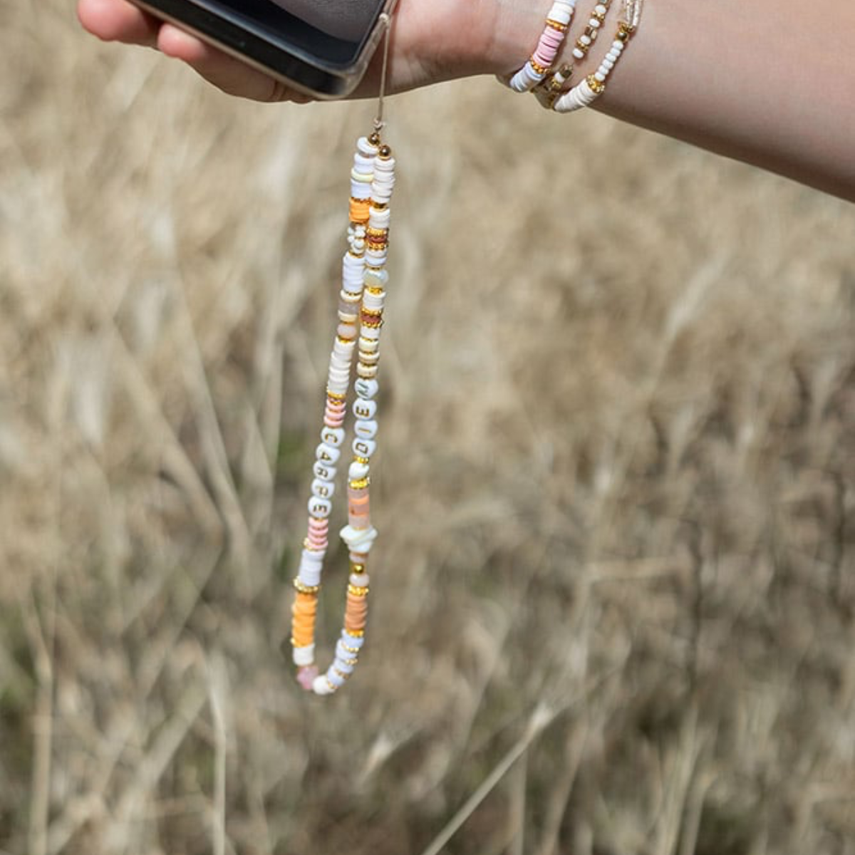 la-petite-picerie-kit-diy-bijou-de-t-l-phone-perles-dor image 2
