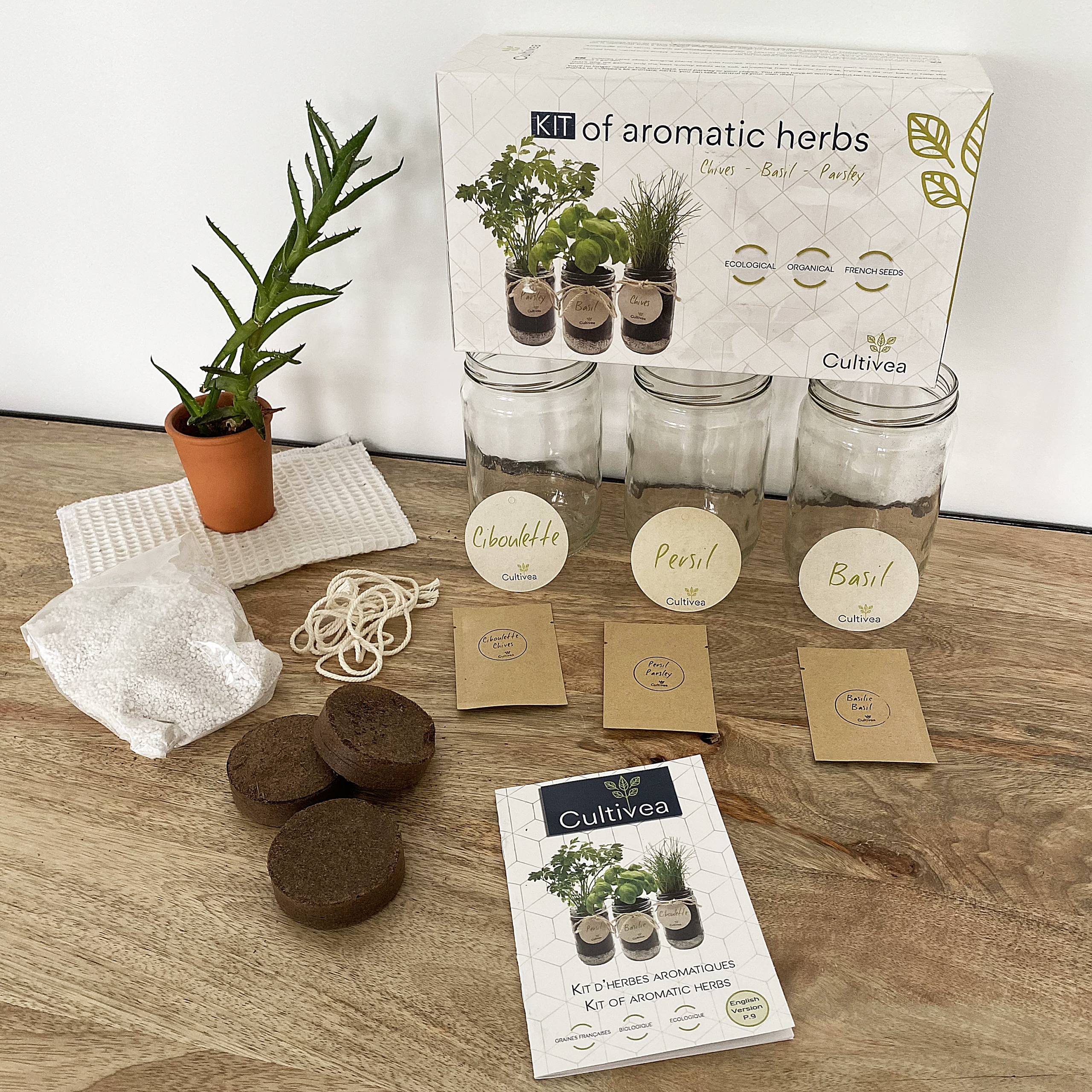 cultivea-kit-herbes-aromatiques-bio-ciboulette-basilic-persil image 1