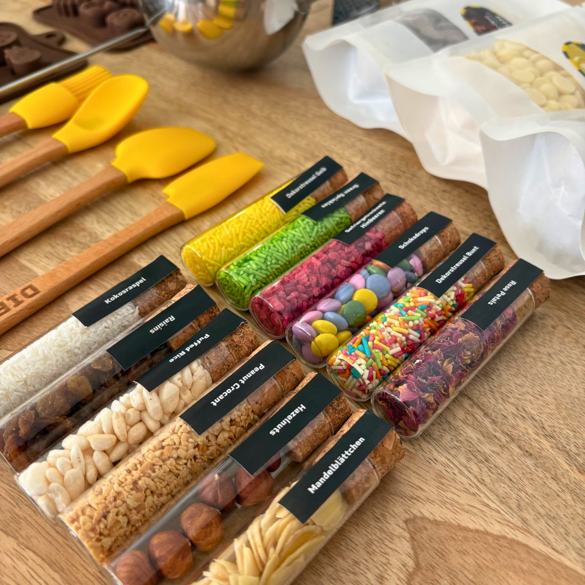 dibys-kit-diy-chocolats-individuels-3-chocolats-2-moules image 3