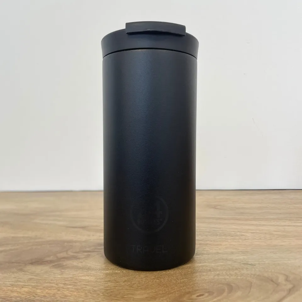 24-bottles-travel-mug-isotherme-600-ml-stone-tuxedo-black image 1