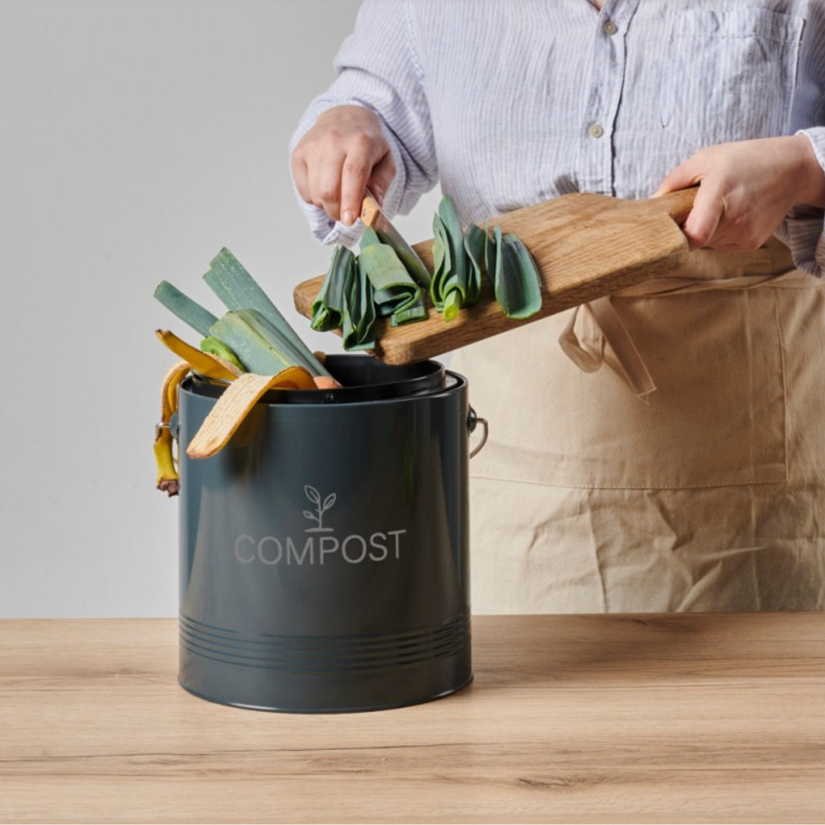 mes-courses-en-vrac-composts-d-int-rieur-seau-compost-rond-gris-fonc-4-5-l-filtr image 2