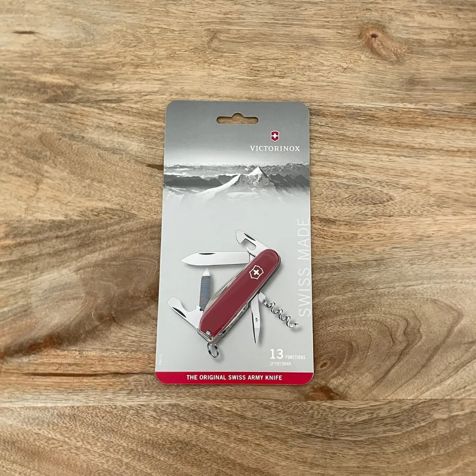 victorinox-sportsman-couteau-suisse-rouge-13-fonctions image 1