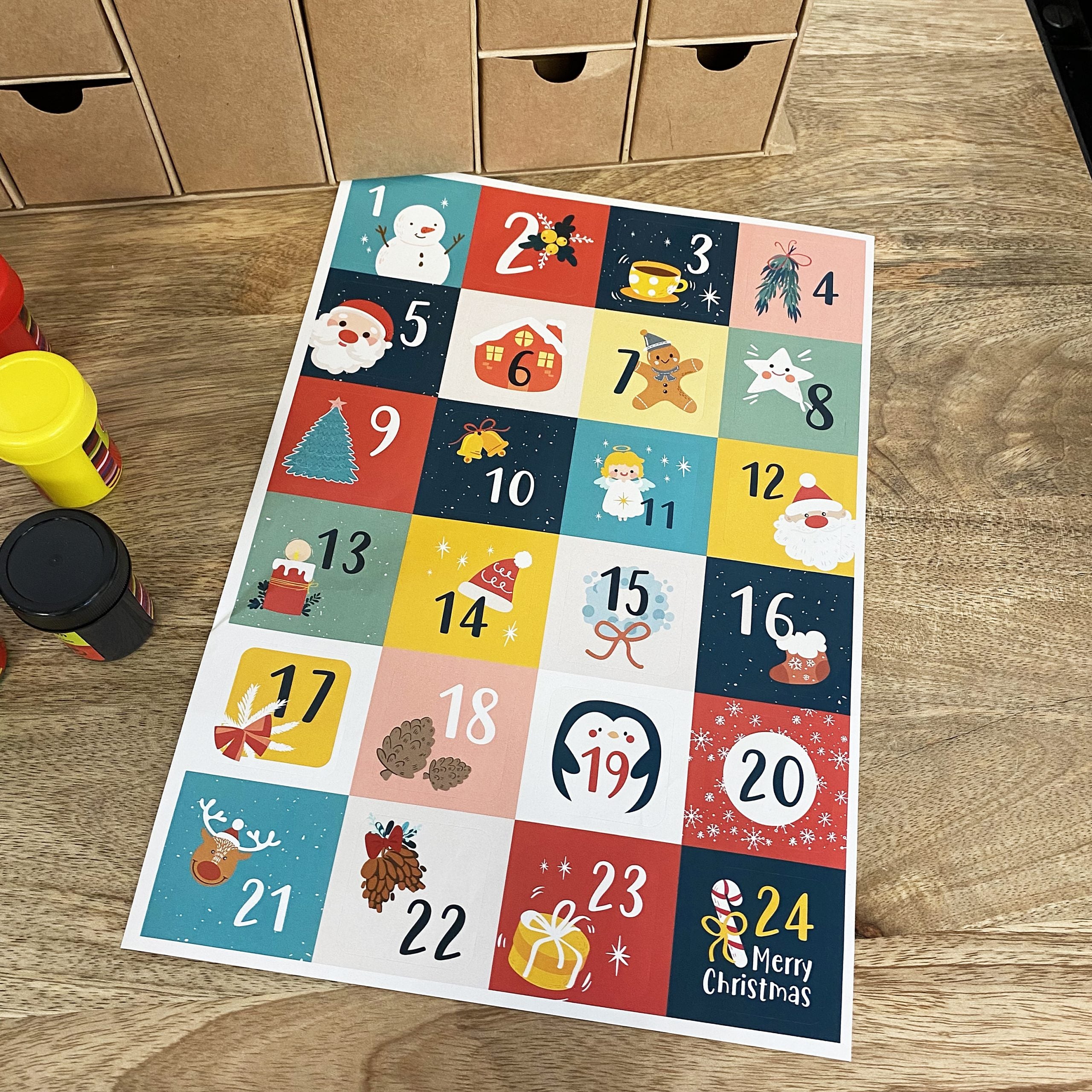kit-diy-calendrier-avent-papier-m-ch-peinture-stickers image 2