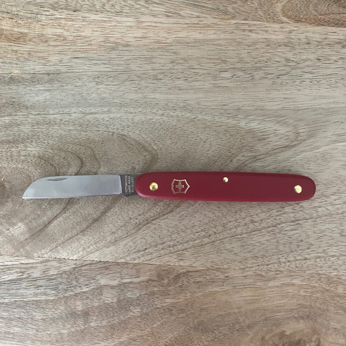 victorinox-couteau-suisse-jardin-pliant-lame-droite-10-cm image 1