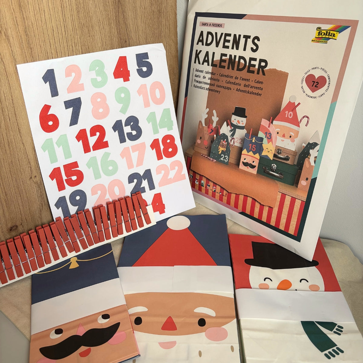 santa-friends-kit-calendrier-de-l-avent-faire-soi-m-me image 1