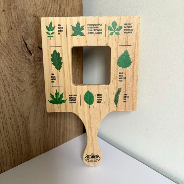 esschert-design-cadre-d-exploration-feuilles-jeu-nature-enfant image 1