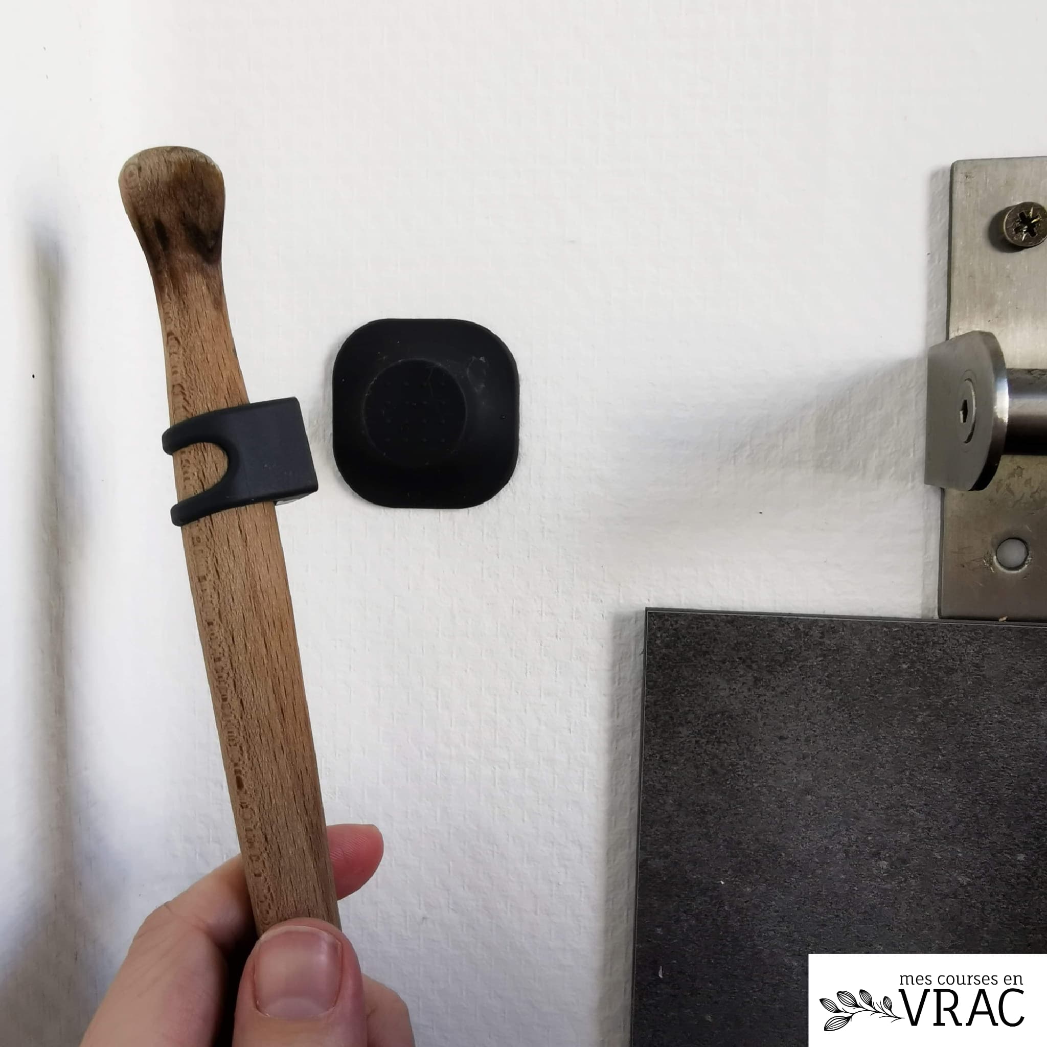 mes-courses-en-vrac-support-mural-brosse-et-goupillon-aimant-gris image 3