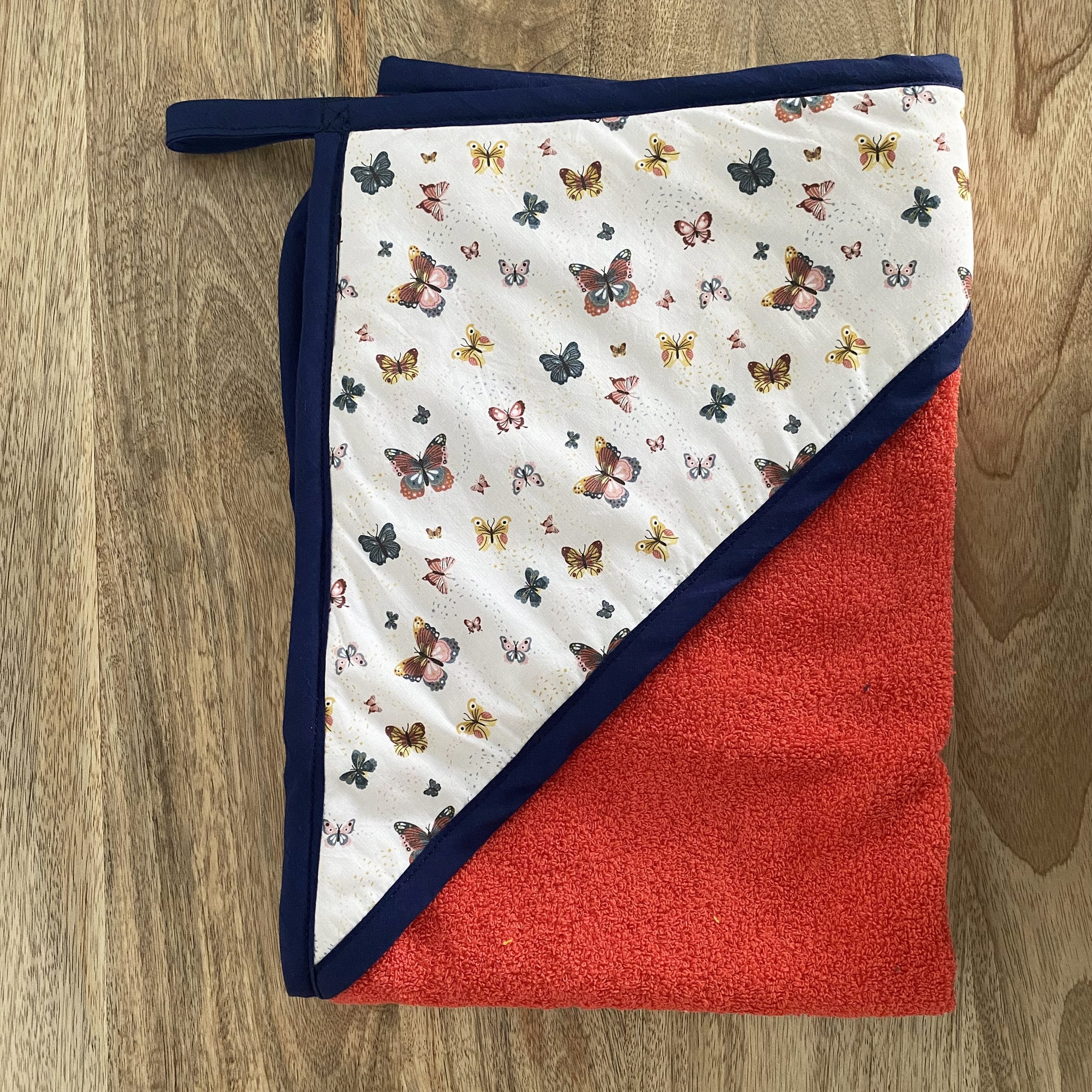 mes-courses-en-vrac-cotons-kit-naissance-papillon-cape-bavoir image 4