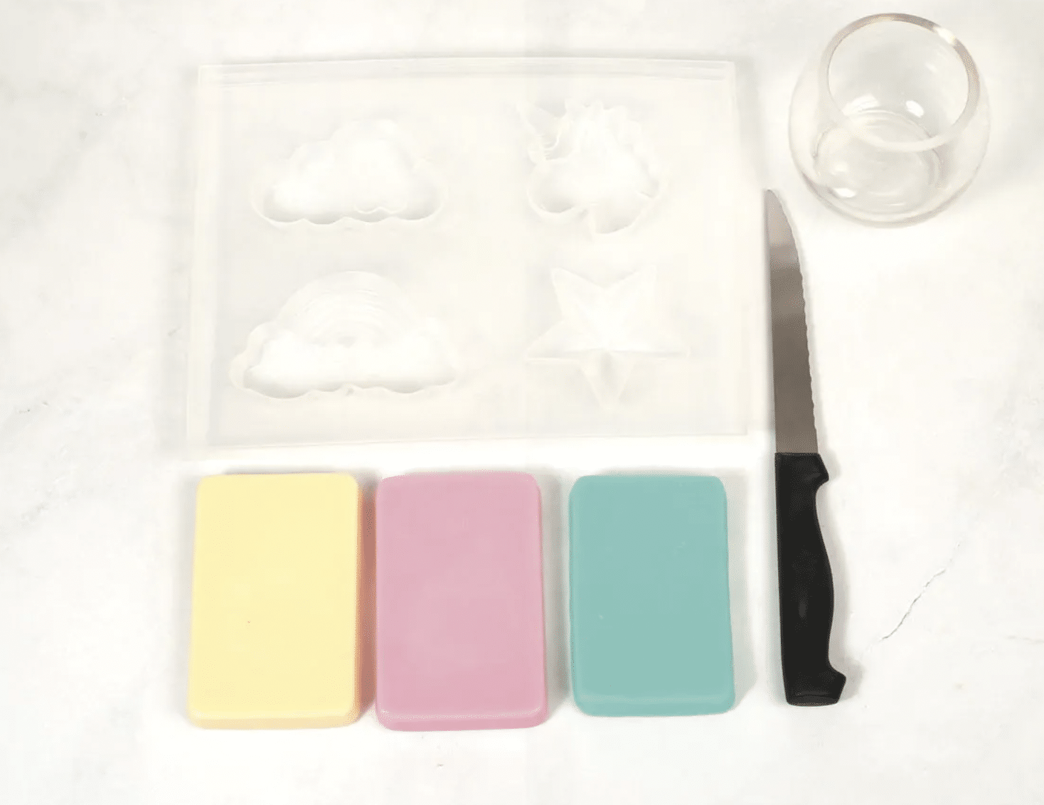 mes-courses-en-vrac-coffret-savons-licorne-diy-enfant-4-moules image 2