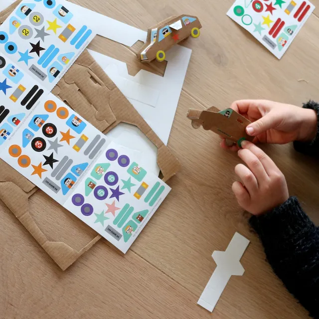 mes-voitures-construire-kit-cr-atif-voitures-carton-stickers image 1