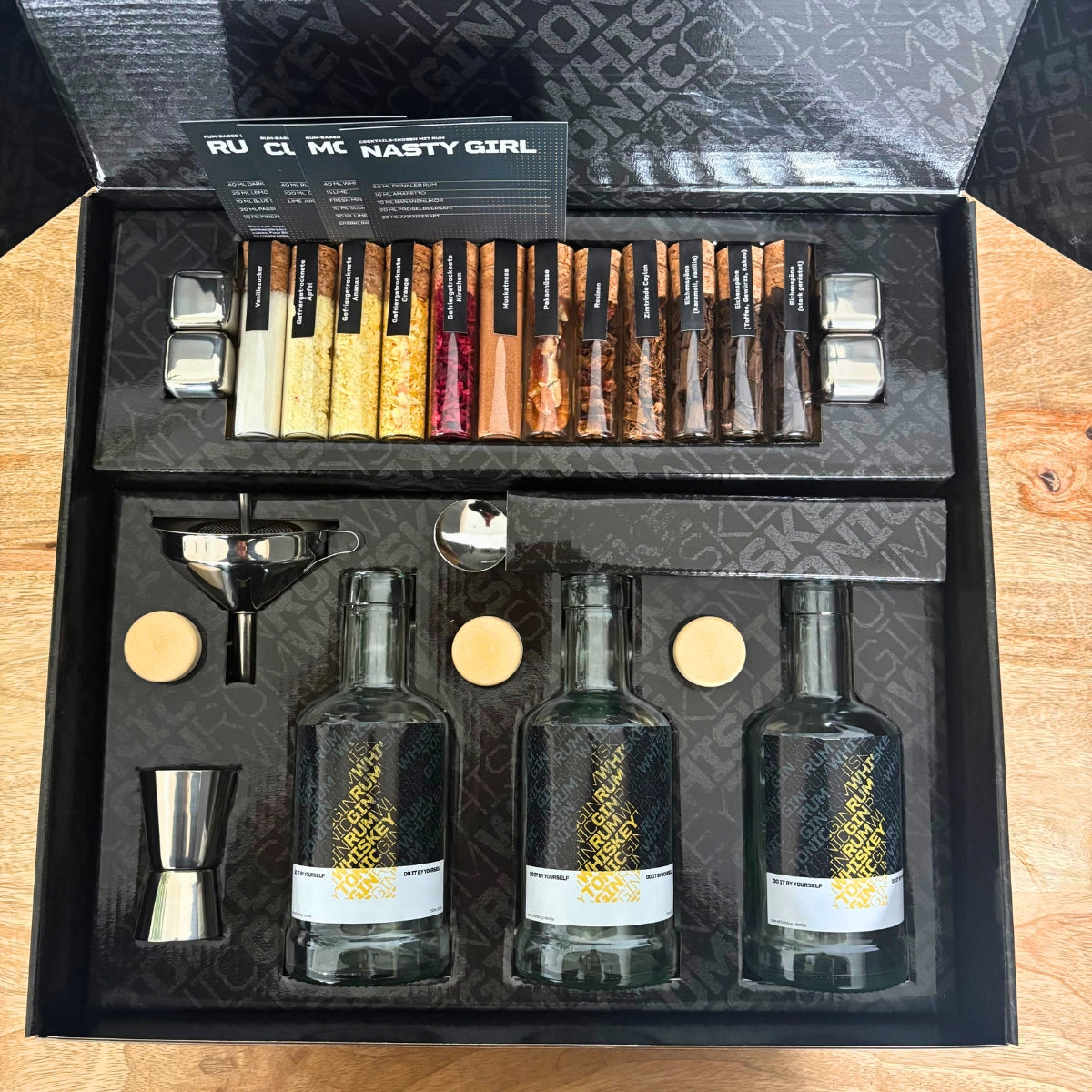 coffret-xl-fabrication-rhum-pices-accessoires-cocktails image 4