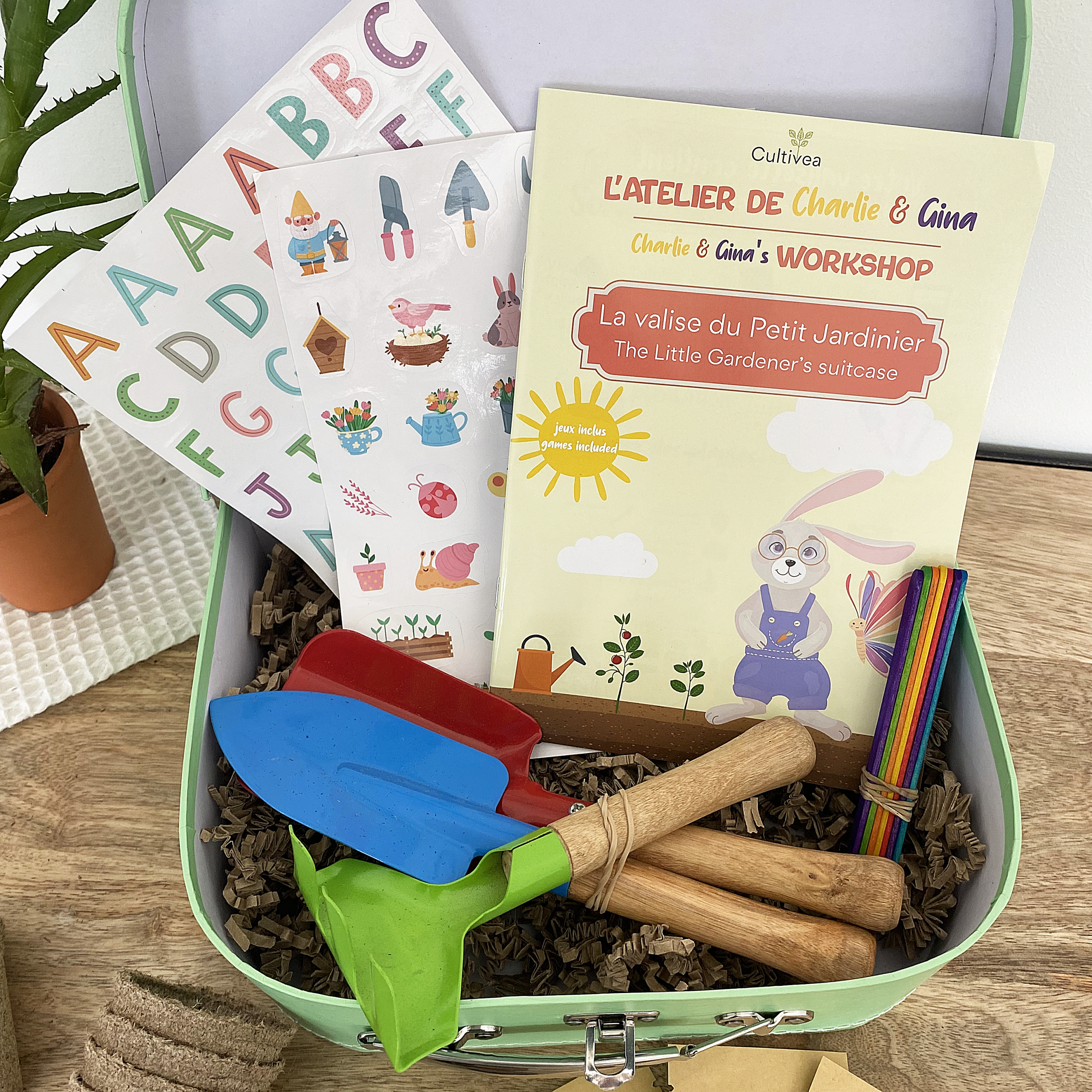 cultivea-la-valisette-du-jardinier-kit-potager-enfant-bio image 3