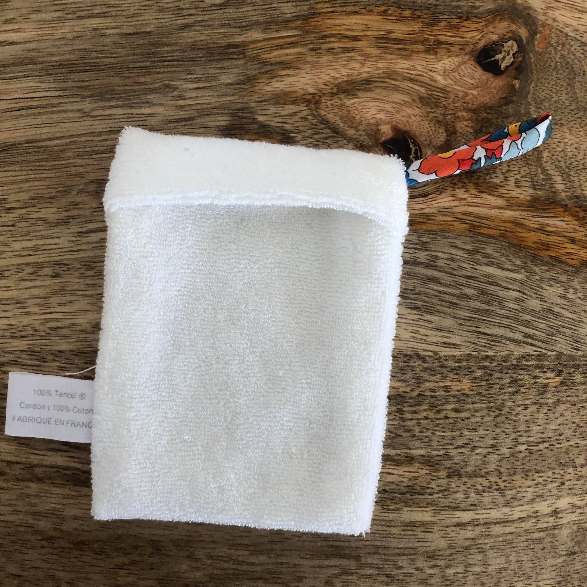 manamani-sauve-savon-pochette-tencel-savon-solide image 1