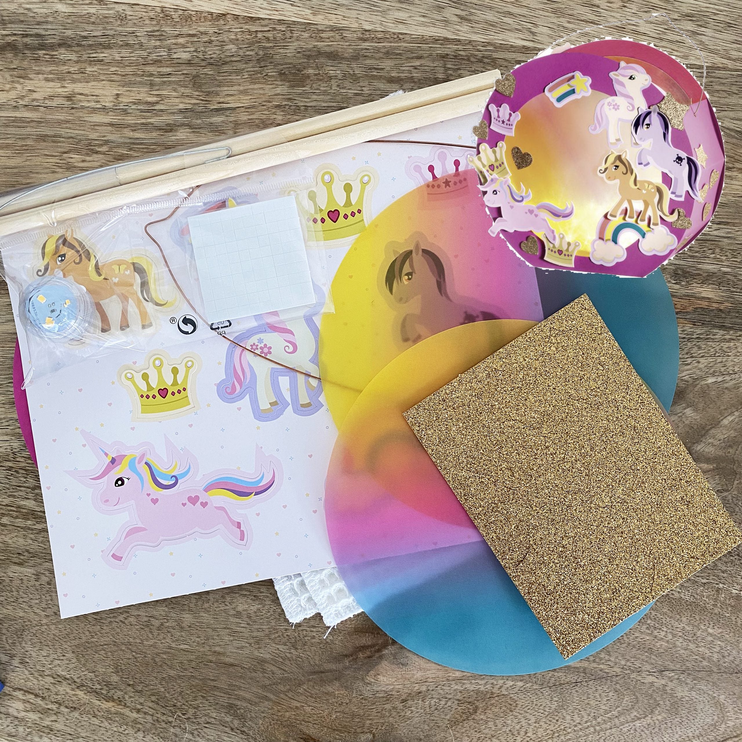 lanterne-lumineuse-papier-petit-poney-construire-led image 2