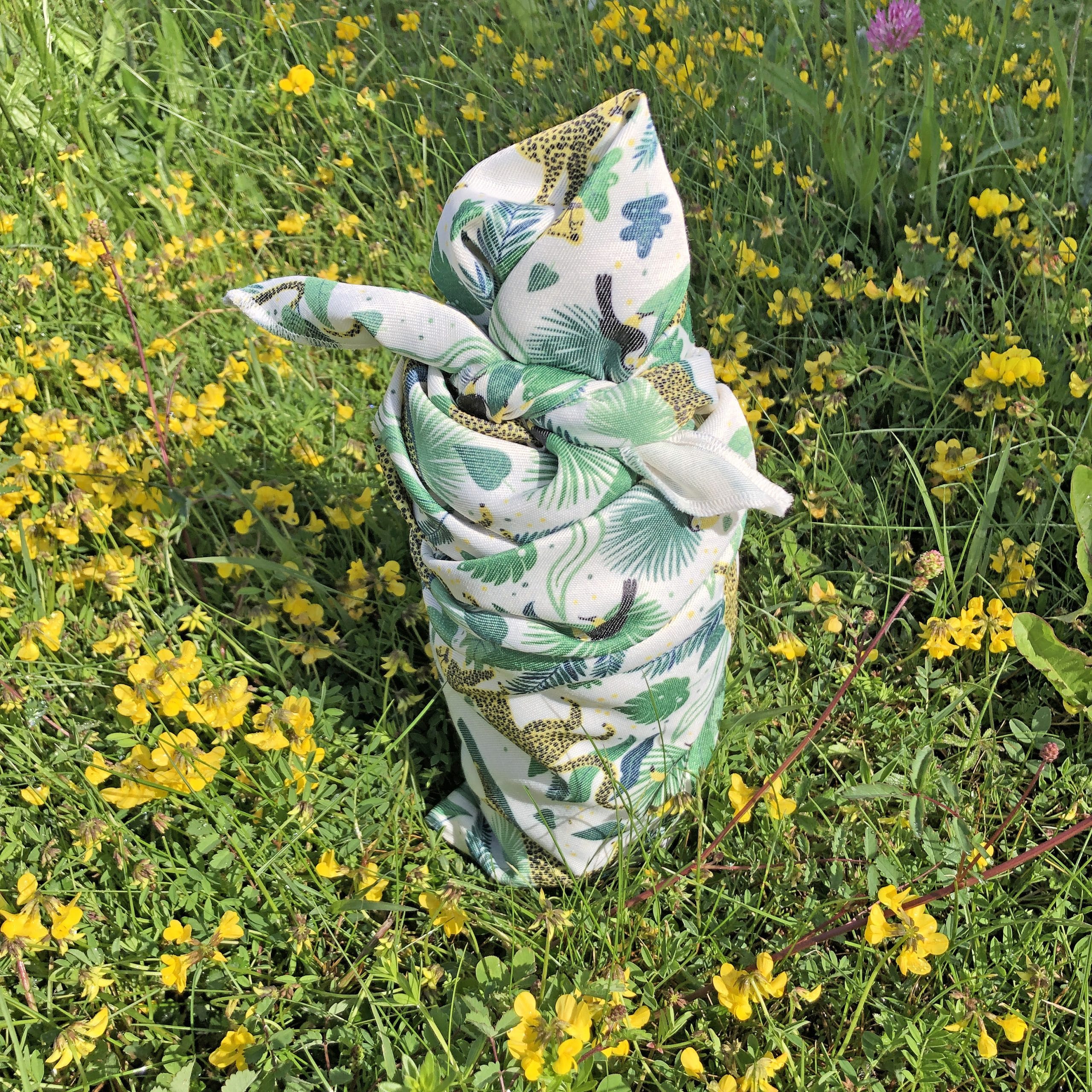 furoshiki-wild-75x75-emballage-cadeau-tissu image 4