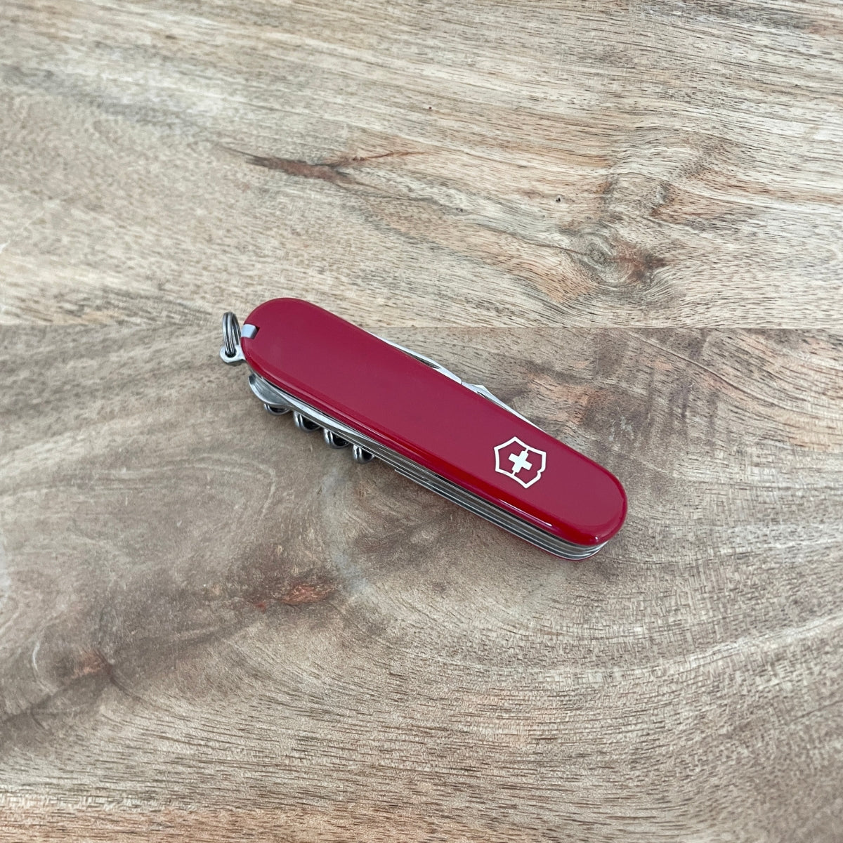 victorinox-explorer-couteau-suisse-16-fonctions-rouge-91-mm image 4
