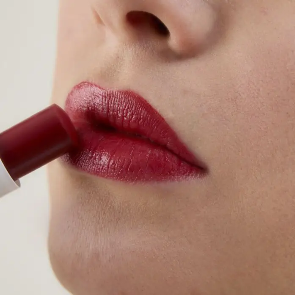 avril-kit-baume-l-vres-cerise-stick-rechargeable-bio image 4