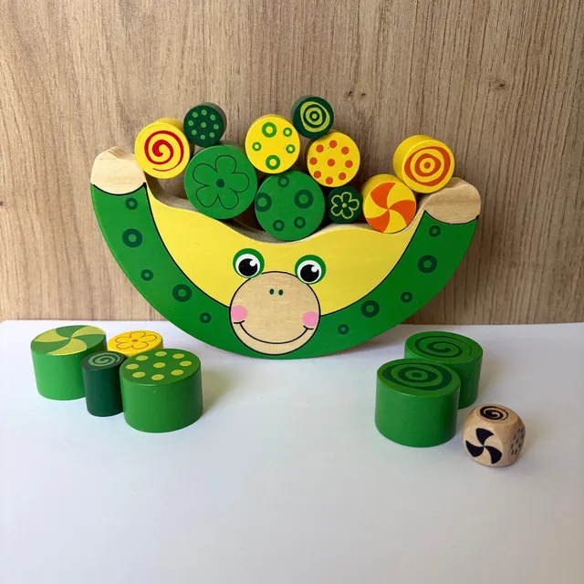 smallfoot-balancier-grenouille-jeu-quilibre-bois-18-pierres image 1