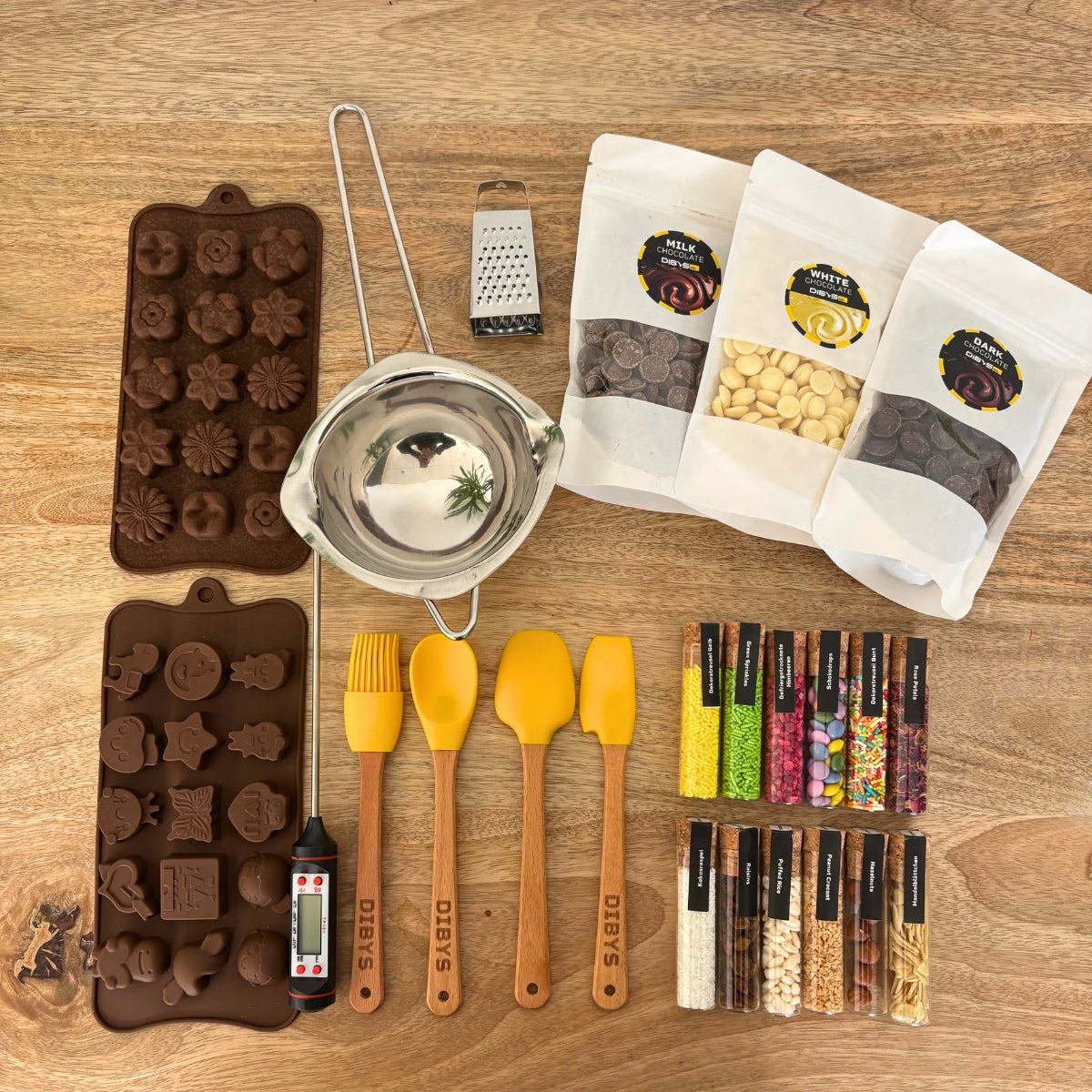 dibys-kit-diy-chocolats-individuels-3-chocolats-2-moules image 2