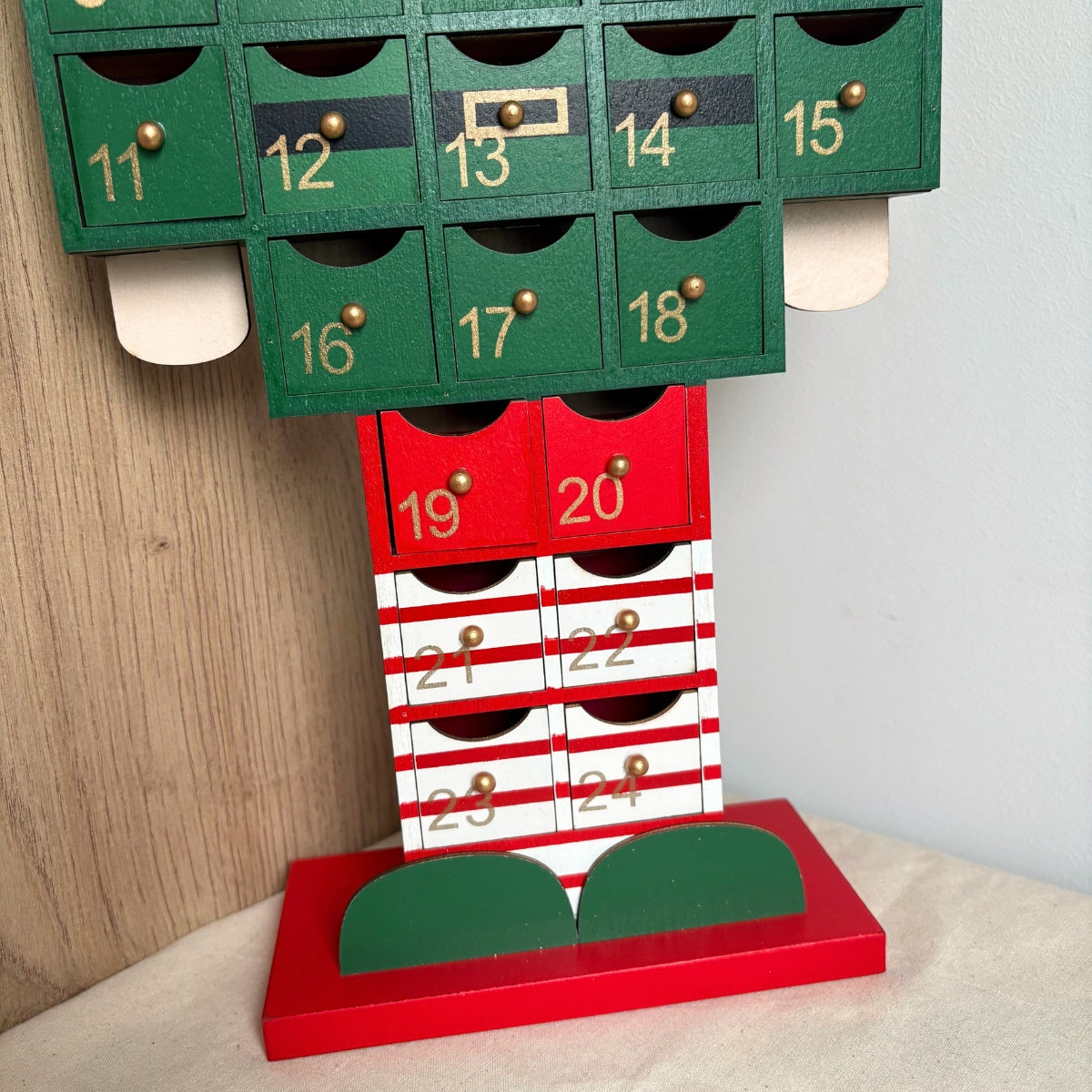 zentrada-calendrier-de-l-avent-casse-noisette-bois-24-cases image 3