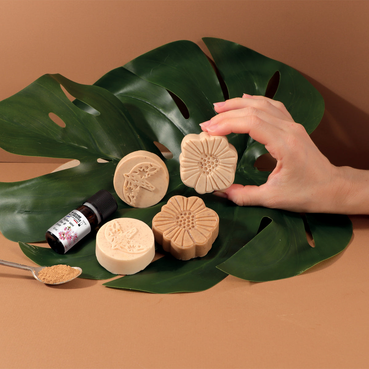 graine-cr-ative-kit-savons-karit-diy-fleur-de-cerisier image 4