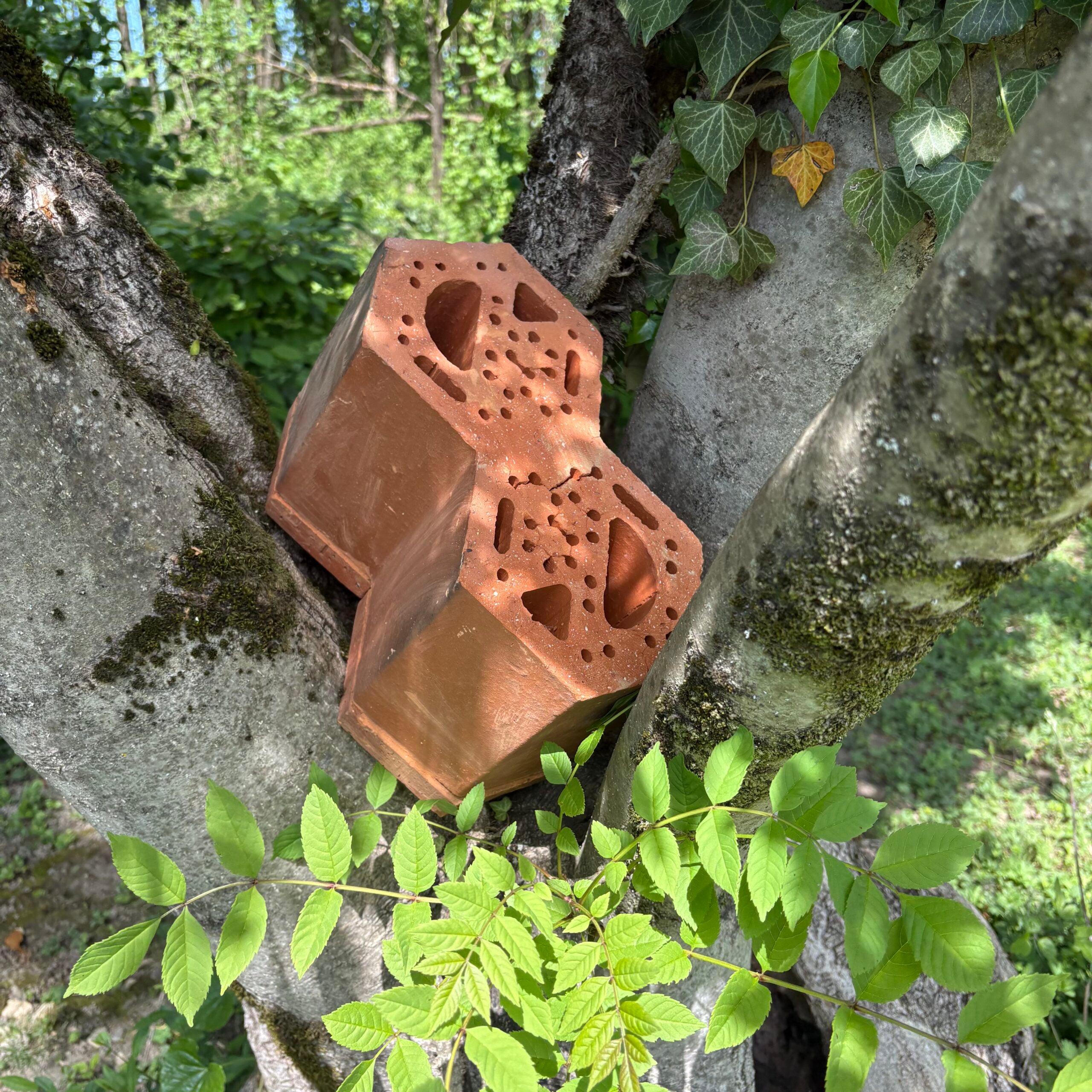poterie-jamet-loge-h-tel-insectes-terre-cuite-brique-modulable image 2