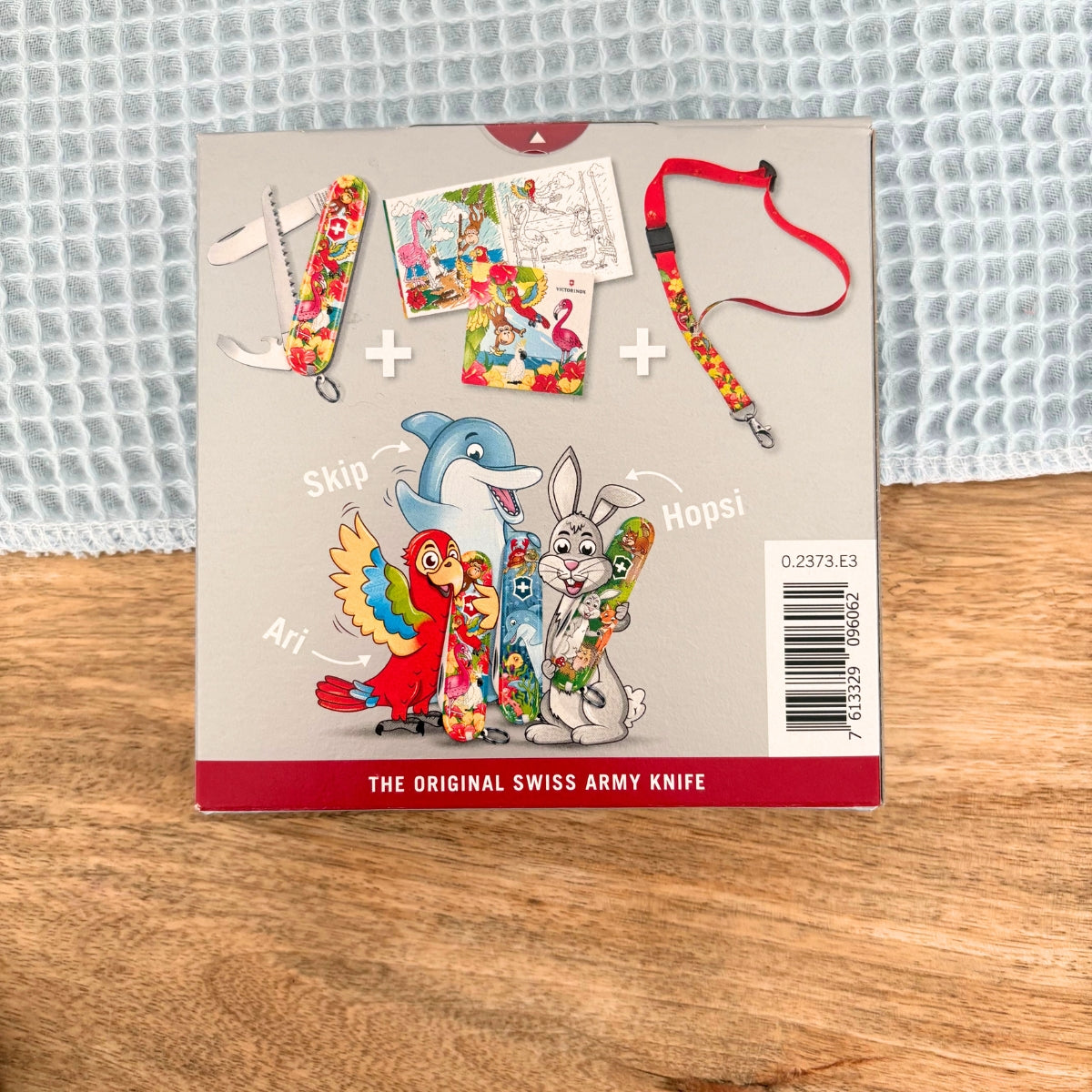 victorinox-mon-premier-couteau-suisse-animaux-exotiques image 2