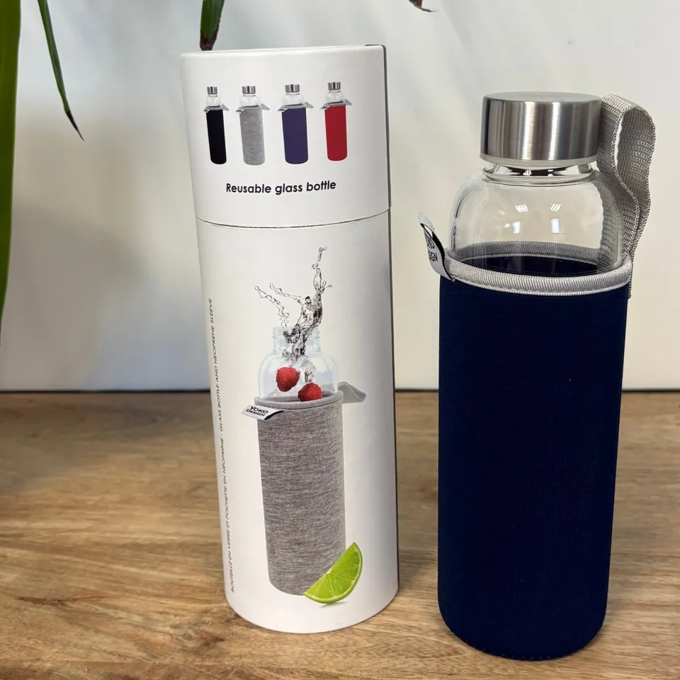 yoko-design-gourde-en-verre-bleu-marine-500-ml image 1