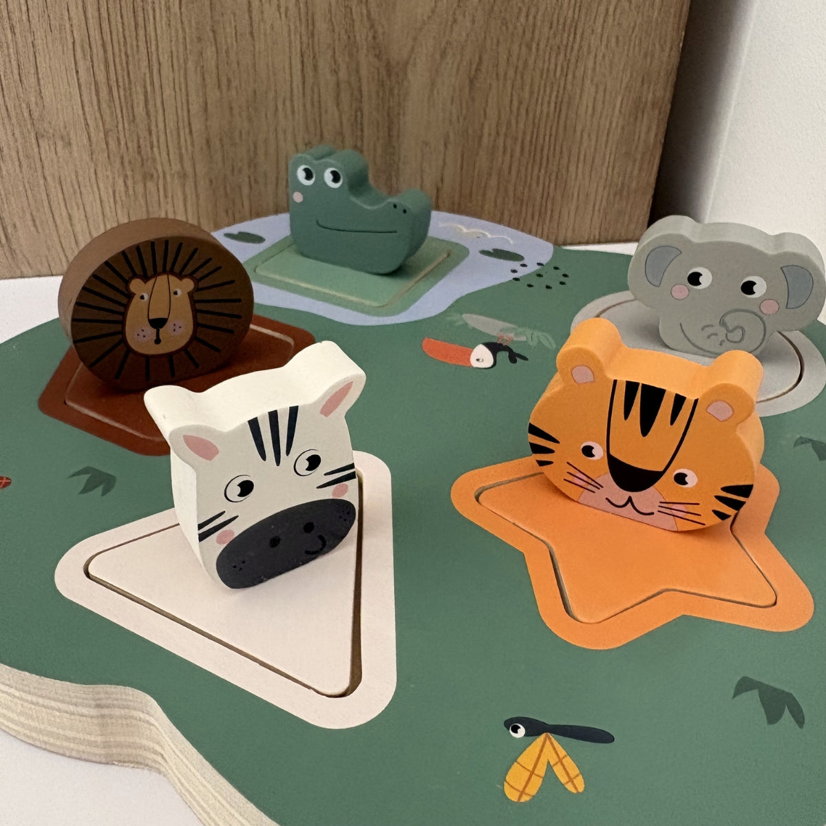 small-foot-puzzle-safari-puzzle-bois-sonore-12-mois image 4