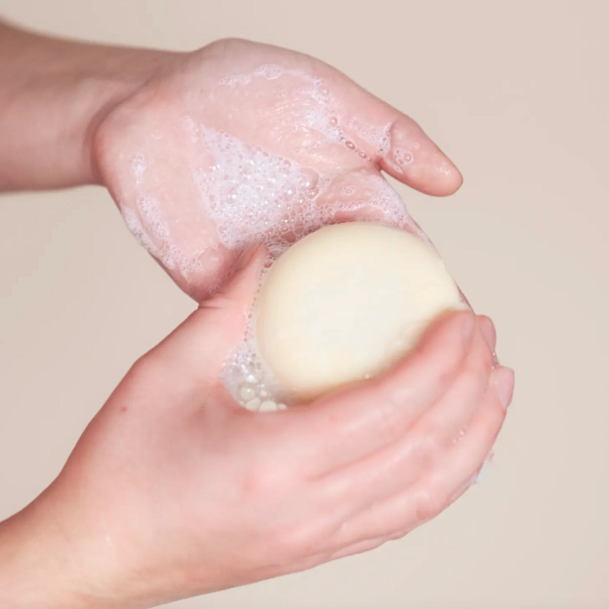 endro-shampoing-solide-cheveux-boucl-s-mangue-z-ro-d-chet image 3