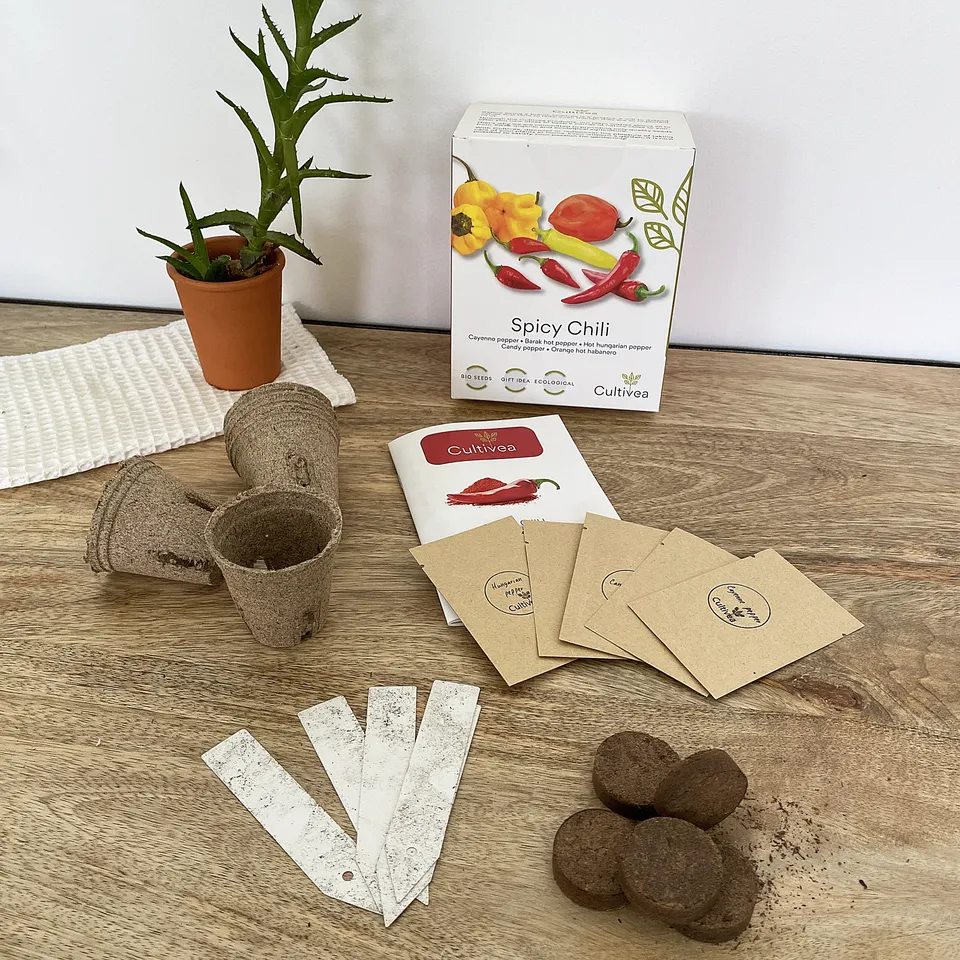 cultivea-je-fais-pousser-mes-minis-piments-bio-coffret-5 image 1