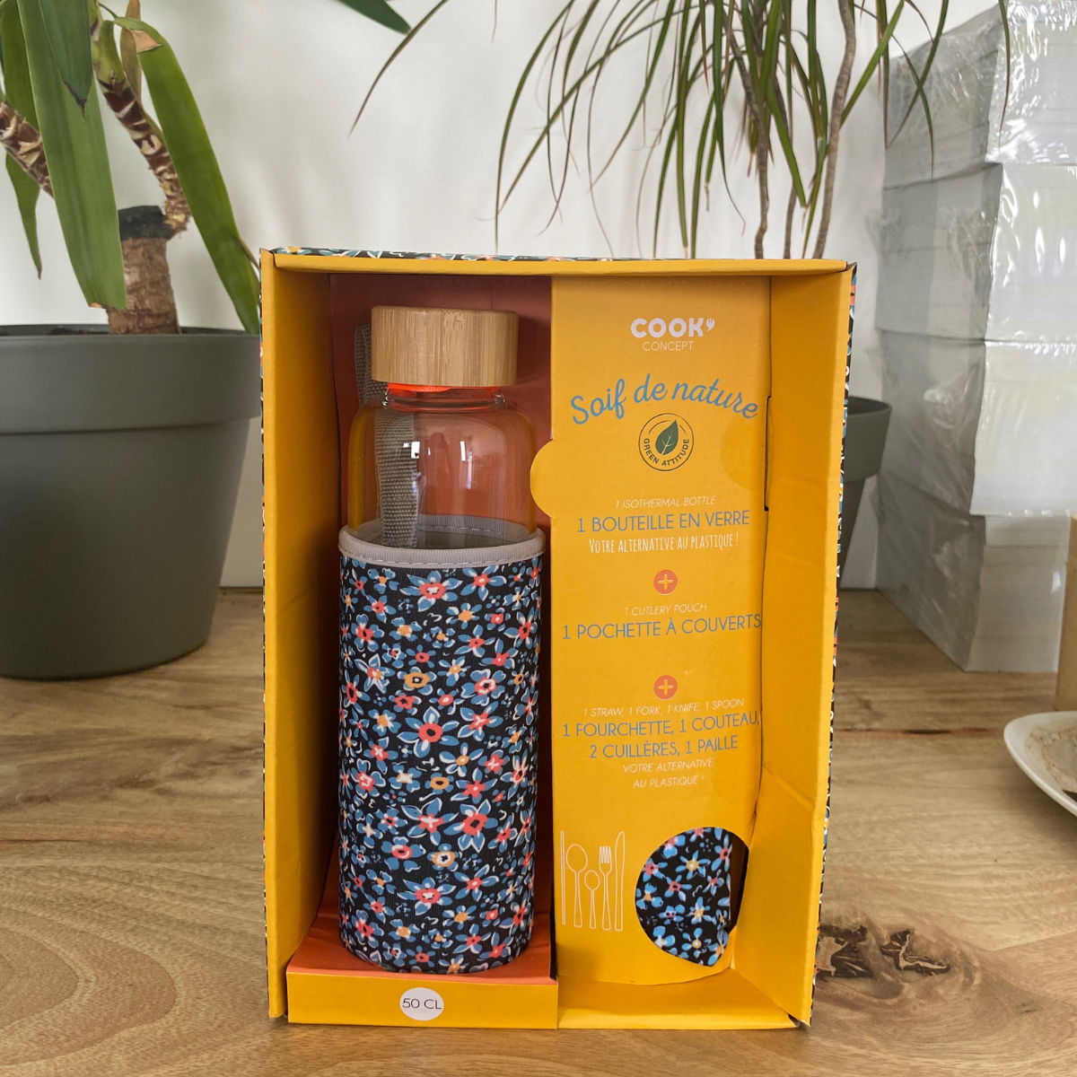 mes-courses-en-vrac-lunchbox-coffret-bouteille-verre-50cl-et-couverts-housse-fle image 1