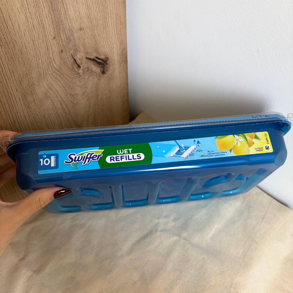 swiffer-lingettes-poussi-res-impr-gn-es-citron-bo-te-10-d-poussi-rage image 2