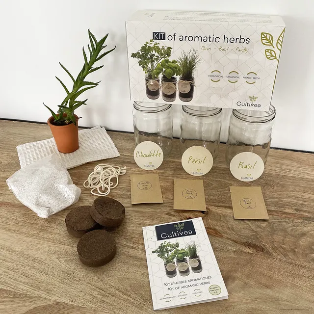 cultivea-kit-herbes-aromatiques-bio-ciboulette-basilic-persil image 1