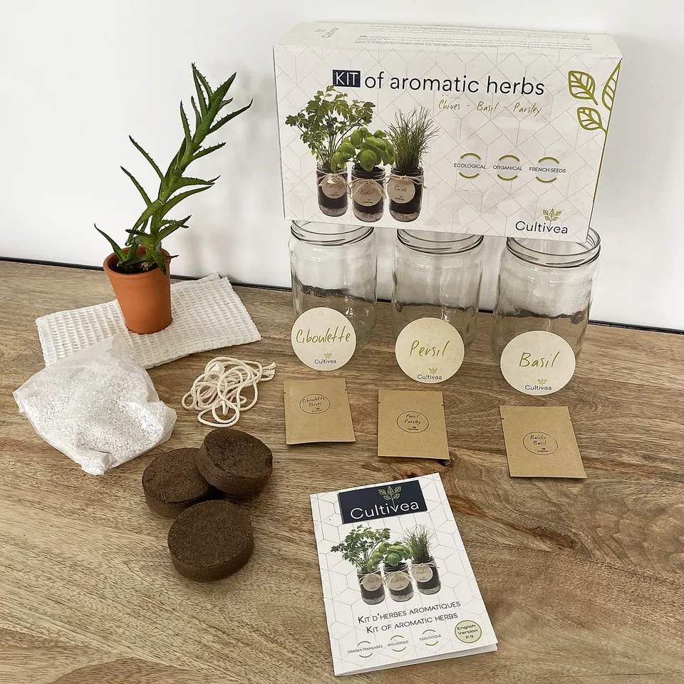 cultivea-kit-herbes-aromatiques-bio-ciboulette-basilic-persil image 1