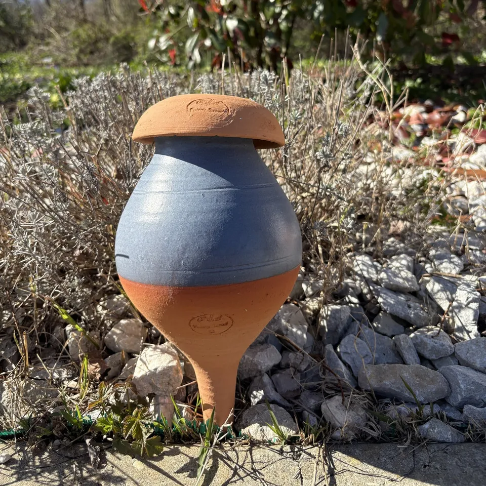 poterie-jamet-ollas-planter-1-5-l-bleu-vernis-c-ramique image 1