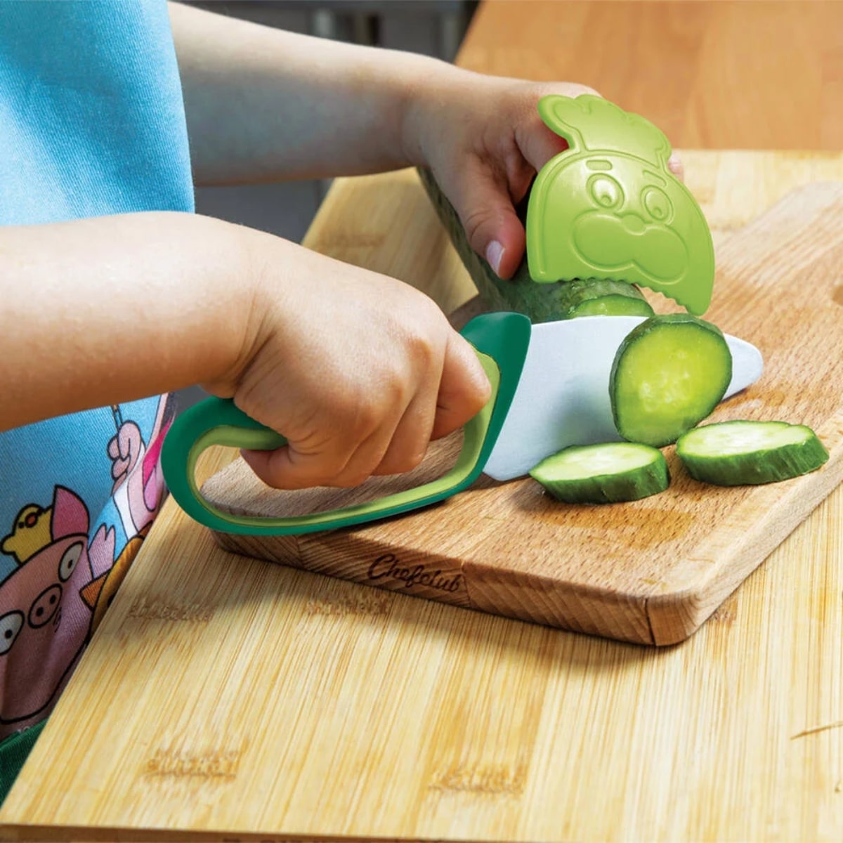 chefclub-couteau-enfant-vert-lame-10-cm-bout-rond-d-s-7-ans image 1