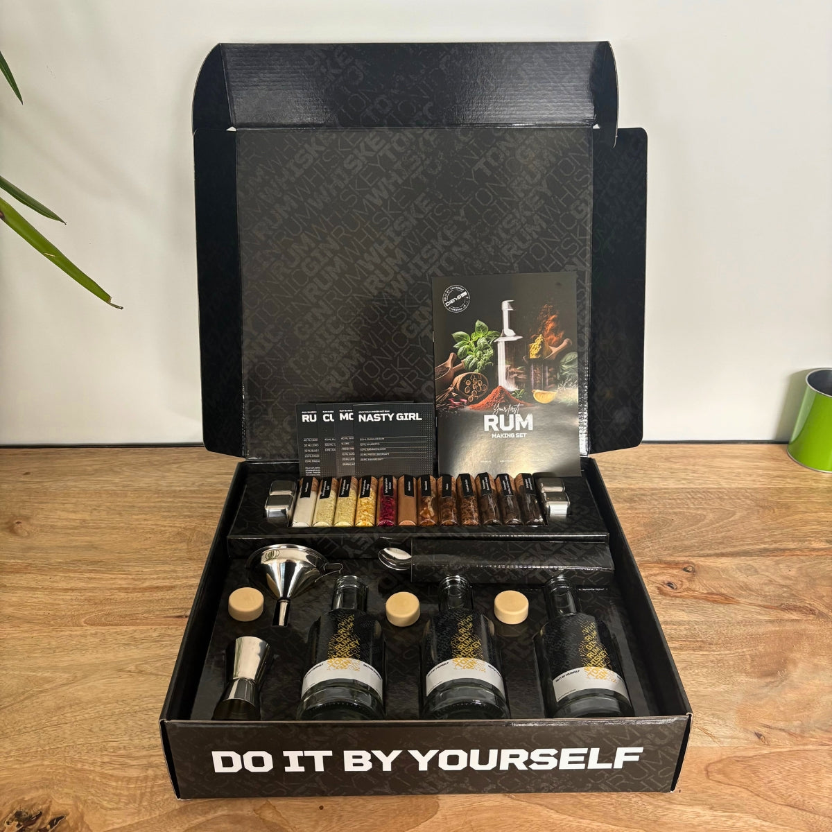 coffret-xl-fabrication-rhum-pices-accessoires-cocktails image 2